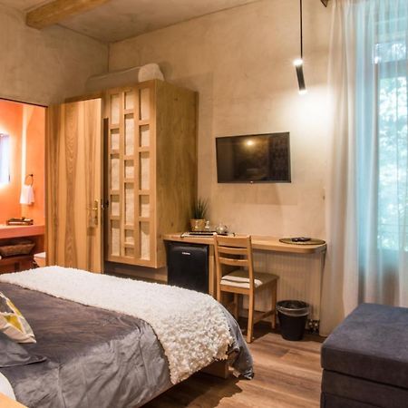 «Σκλάβας Χνάρι» Παραδοσιακός Ξενώνας Apartment Magouliana Bagian luar foto