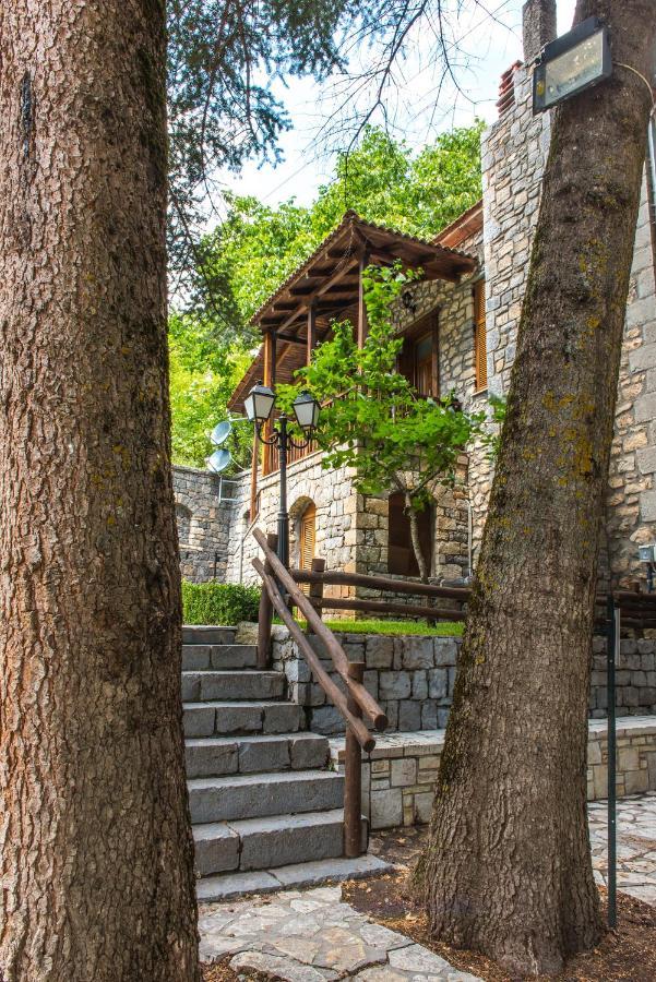 «Σκλάβας Χνάρι» Παραδοσιακός Ξενώνας Apartment Magouliana Bagian luar foto