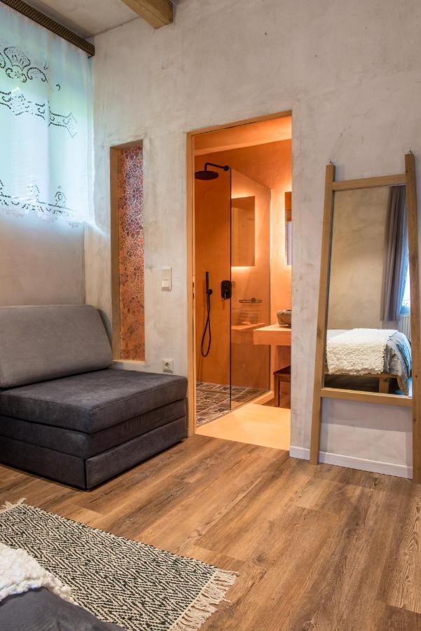 «Σκλάβας Χνάρι» Παραδοσιακός Ξενώνας Apartment Magouliana Bagian luar foto